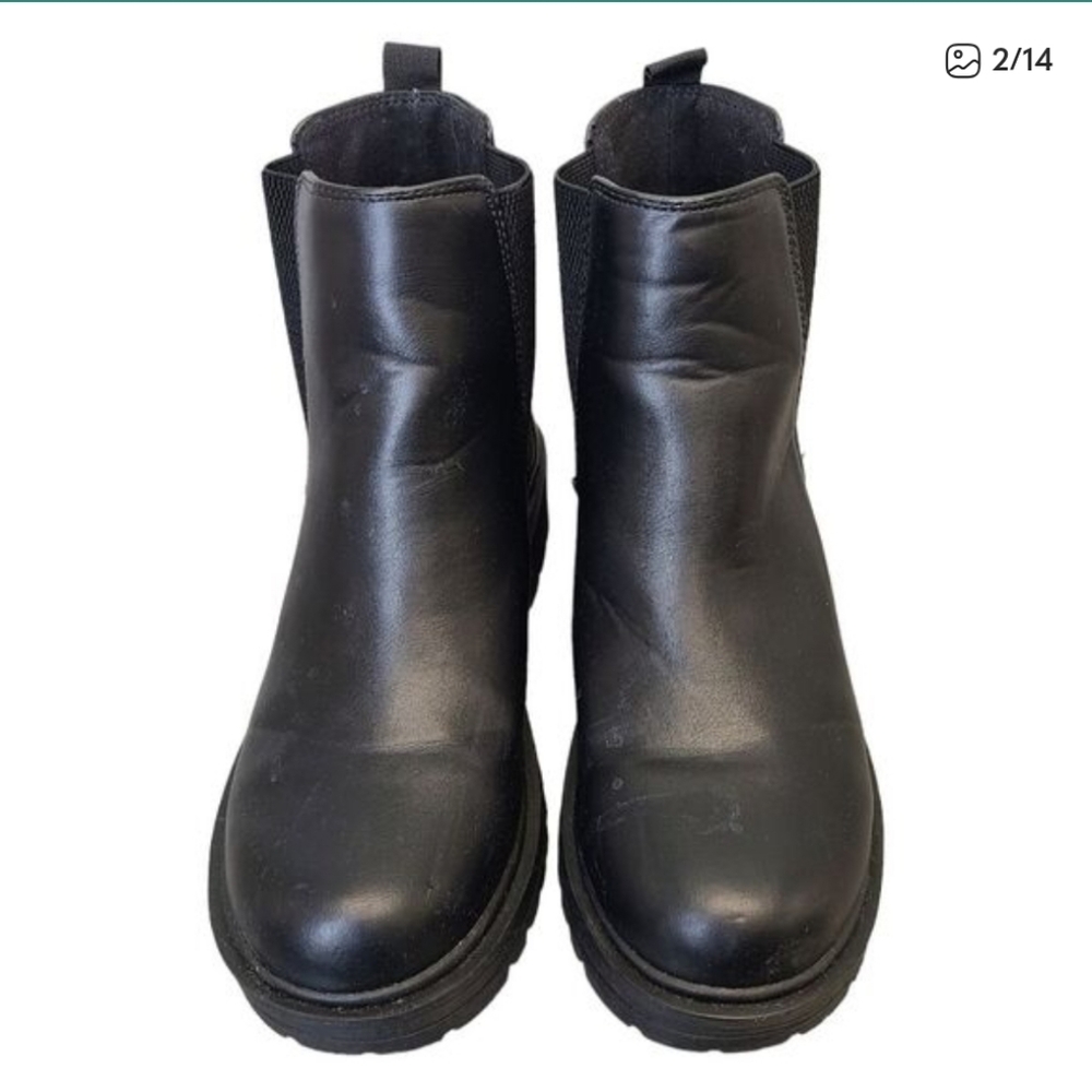 Soda Pilot Womens Lug Sole Low Heel Chelsea Fashion Black Ankle Booties 9